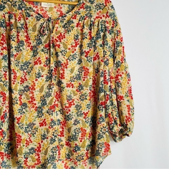 Pins & Needles Floral pleated blouse - Picture 3 of 11